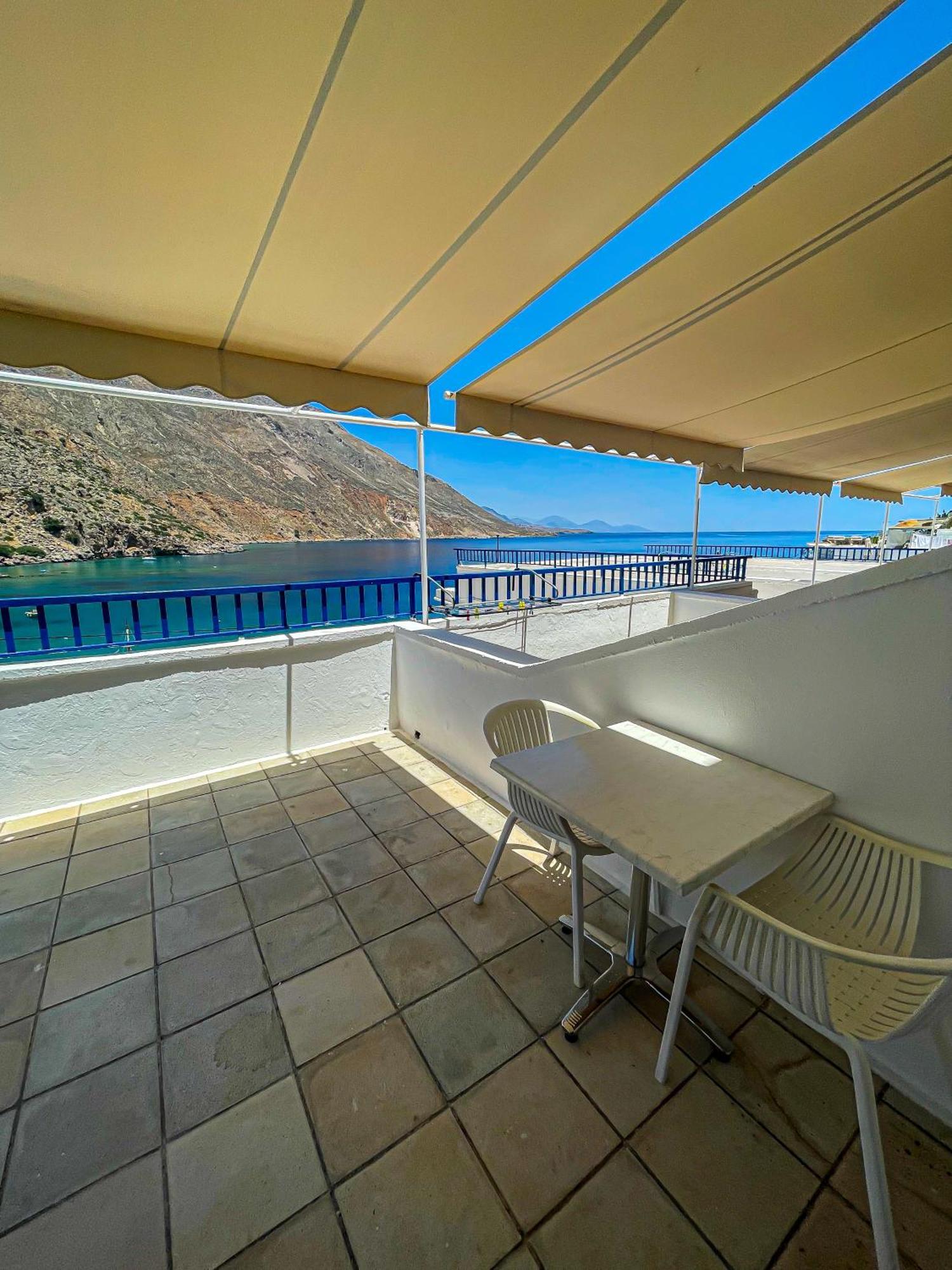 The Blue House Hotel Lutró Exterior foto